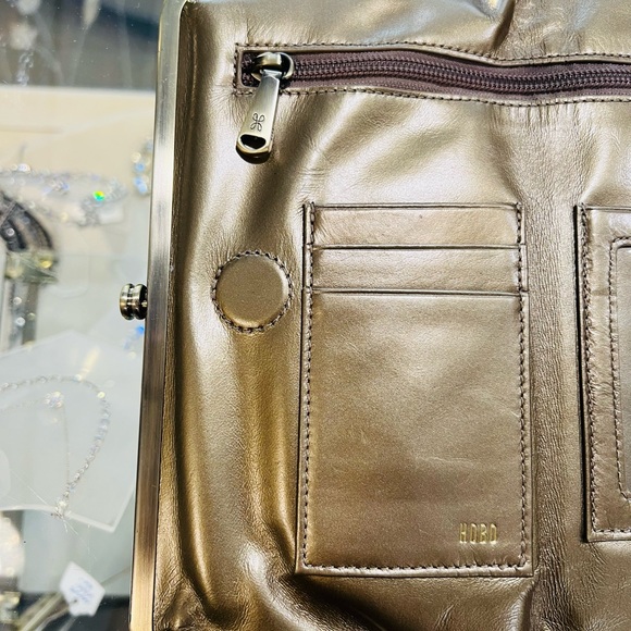Hobo International Gold Leather Clutch Wallet - Picture 6 of 11
